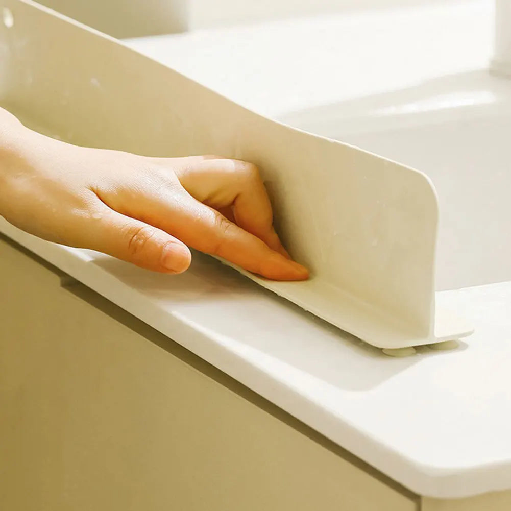 Silicone Kitchen Sink Splash Guard with Suction Cup Water Stopper Anti Splash Protector