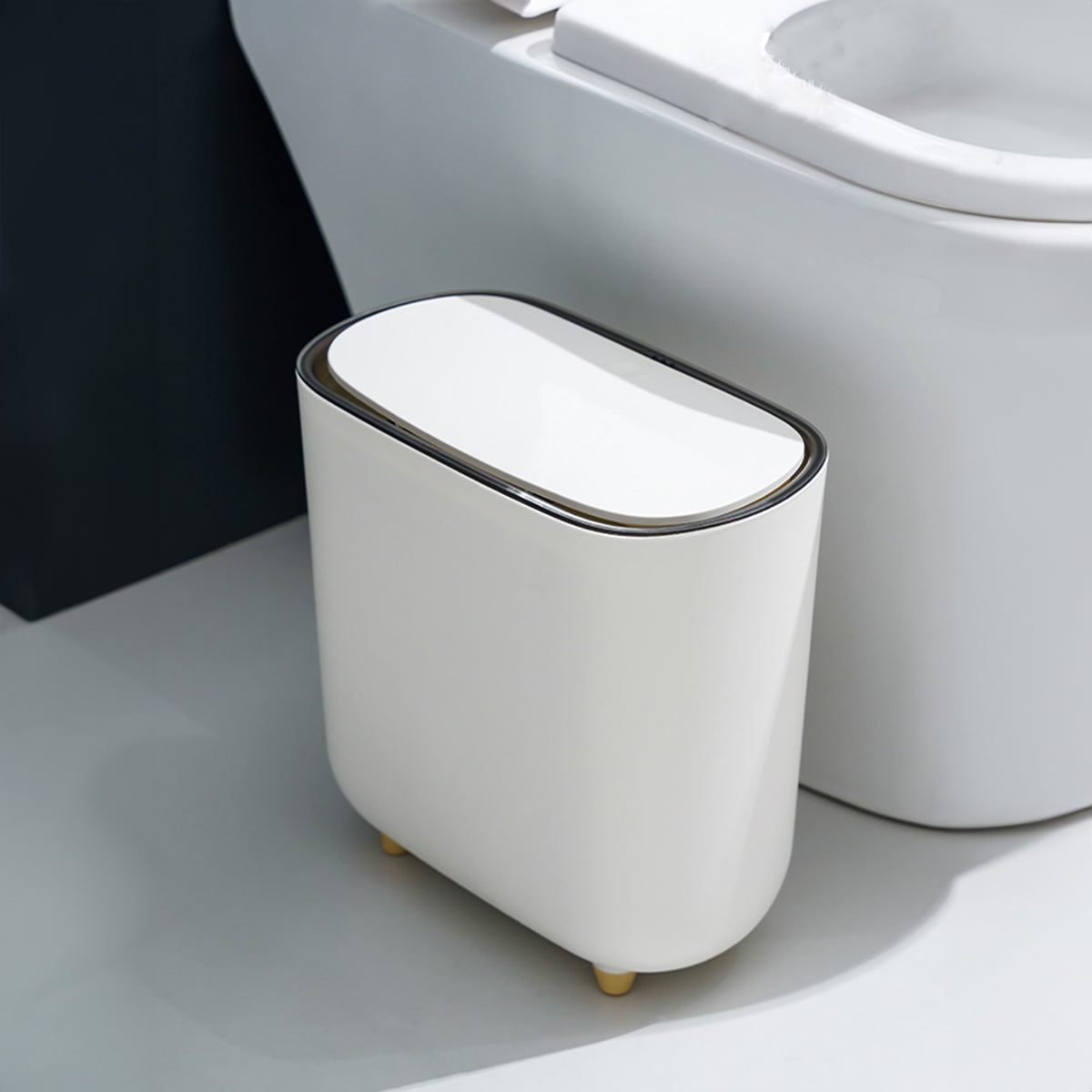 Motion activated smart trash bin for daily use