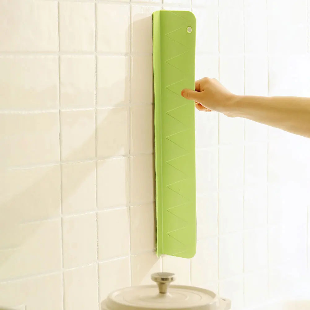 Silicone Kitchen Sink Splash Guard with Suction Cup Water Stopper Anti Splash Protector