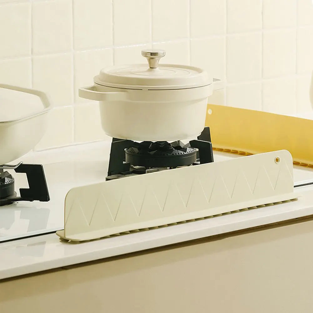 Silicone Kitchen Sink Splash Guard with Suction Cup Water Stopper Anti Splash Protector